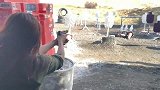 美国女人都这么厉害了，让我们情何以堪！