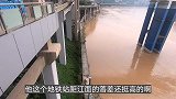 在重庆地铁，认识了一个做美发的小姐姐，她说要给我设计发型！