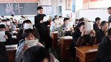 高三一个班62人都是班干部 水杯都有人管
