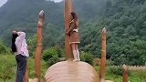 发个朋友圈，全村最靓的仔！