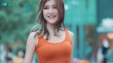 三里屯街拍：好有气质的混血小姐姐，回眸一笑百媚生