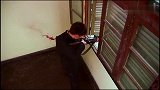 鬼子比武偷用暗器被反杀，暗中派人想开枪偷袭，不料又被美女击杀