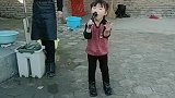 这首歌太好听了，妈妈听入迷了
