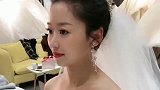 小姨子去婚纱店试婚纱，一身婚纱尽显身材，看得我挪不开眼！