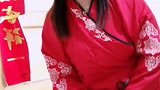 幸福像花儿开在了心尖。