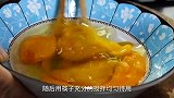 炒包菜粉丝有很多人都是直接下锅炒，那样是错误的，难怪粘锅起坨