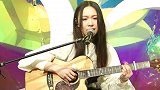 哇，能让刘嘉玲艺术展为女声驻足 的女生原来是她，火火听过她的歌《难》~