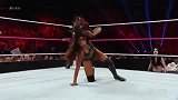 WWE-14年-RAW第1117期：AJ遭疯狂蹂躏 绝地反击遭佩奇耍阴-花絮