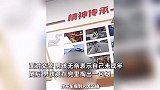 15岁小孩哥无证驾驶被拆穿，当警察面从兜里掏了包烟：我未成年