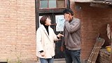 结婚八年妻子不孕，丈夫生气提离婚，婆婆听后却怒扇他耳光