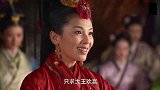 王后一袭华贵红裙美艳无双，谁知素雅的芈月一出场，瞬间把她比下