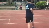 能做这样的动作真是牛人了，原来还可以这样的空翻，真是厉害！