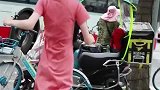 你会为了追上公交，减轻负担跑吗？