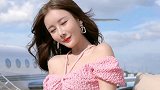 我爱你，并不是为了搂搂抱抱。而是情不自禁的在乎你，惦记你。