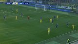 第23分钟维罗纳球员迪卡迈因进球 亚特兰大0-1维罗纳