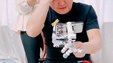 媳妇说会一直爱我到白头，我总觉得哪里不太对劲