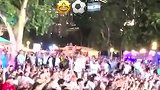 梅西戴帽后看看阿根廷国内球迷的反应