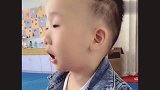 奕博给哥哥建博送吃的，这小声音嗷嗷的，奕博可操碎了心了！