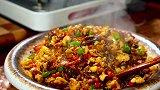 想吃外婆菜不用去外婆，在自己在家也能做一道地道的外婆下饭菜。