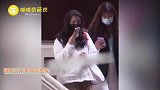 张柏芝安家上海，谢振轩罕见露面酷似老爸，谢振南生病一脸疲惫！