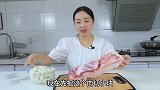 正经的红烧肉吃够了，老妹做了一盘“红烧肉炖蛋”，越吃越上瘾