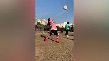 尤文小迷妹这波球技如何 有人能指导下吗