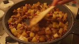 香辣下饭，好吃到哭的肉沫土豆丁，拌面好好吃。