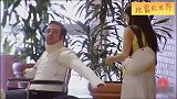 恶搞：身上满是石膏的病人，被保安粗鲁拉过安检