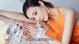 李纯真有心机，橘色裙装亮眼时尚，露背设计最性感
