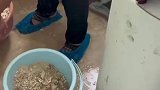 这热水器什么牌子的，容量挺大啊