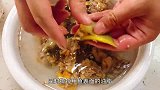 水鱼炖羊肉不会做，从厨20年师傅来教你，羊肉软烂水鱼好吃到黏嘴