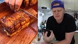 老外在中国：老外挑战中国食谱，翻车！