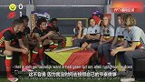 中超-17赛季-比利时男女足内部联谊玩Q+A 维特塞尔笑看小弟调侃女球员【中字】-专题
