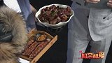 做餐饮的就是不一样，上来就给人投食拉好感