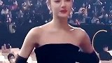 迪丽热巴赫本造型，性感美到失语高贵又优雅健康美食