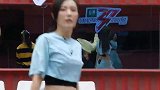 踢馆姐姐唱歌跳舞全能，张馨予压力大忘记动作，那英内涵苏运莹