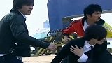 铠甲勇士：炎龙侠独自面对三个异能兽，结局感人！