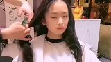 父亲为了防女儿早恋，带女儿去理发店剪了个发型