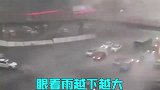 雨天多奇葩，你这迷惑操作是雨水进大脑了？