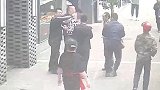 重庆：27楼飞檐走壁！蟊贼入室偷盗，赃款打赏女主播