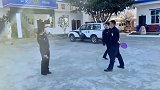 警犬：这对我来说是小意思了！