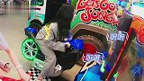 老司机吴宣仪，骑摩托飙车笑声太魔性，小白张紫宁超羡慕！