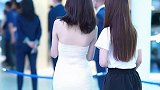 靓女穿搭身材尽显，你最喜欢哪一个？