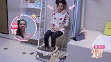 宋祖儿浴室泡脚追剧超悠闲，居然还会织毛衣全场吃惊！