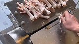 无骨鸡爪原来这样做的，你敢吃吗