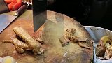 香港正宗卤味老店，师傅展示鹅翼3秒4刀刚猛斩骨法，刀刀入骨