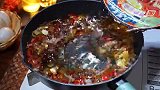 宵夜来一份榨菜肉丝面，一口下去超级过瘾