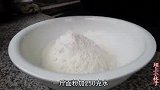 小林子在学做凉皮，面筋以失败告终，凉皮还算成功，求大师指点