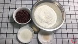 红豆饼不用去外面买，毫无保留教你在家做，一出锅抢着吃