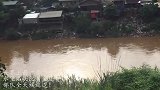 世界上最“贵”的河流，水里石头比黄金还贵，部队全天候巡逻！